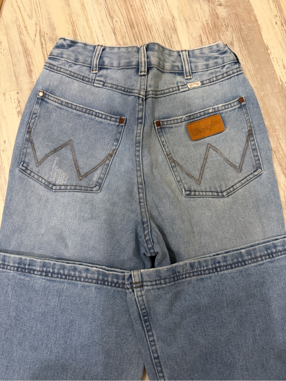 Billabong Wrangler Women's Blue Denim Patchwork Flared Jeans Pockets 27 - Picture 11 of 12